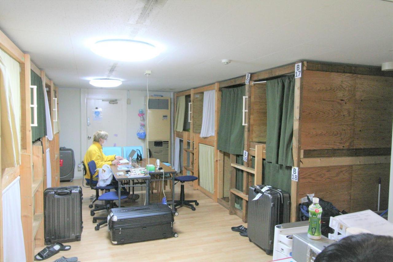 Edo Tokyo Hostel Екстер'єр фото